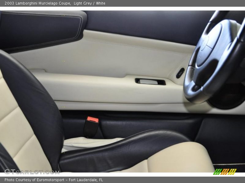 Light Grey / White 2003 Lamborghini Murcielago Coupe