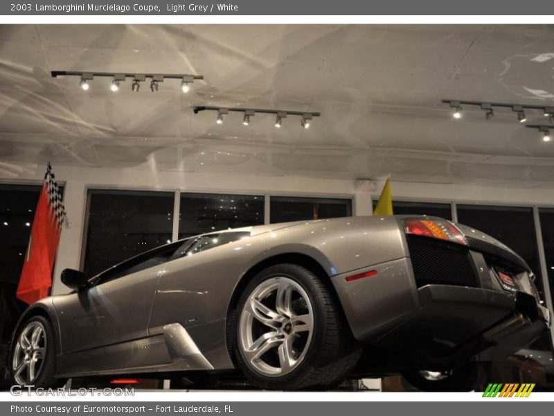 Light Grey / White 2003 Lamborghini Murcielago Coupe