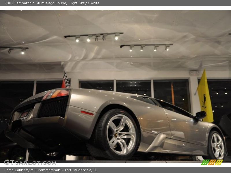 Light Grey / White 2003 Lamborghini Murcielago Coupe