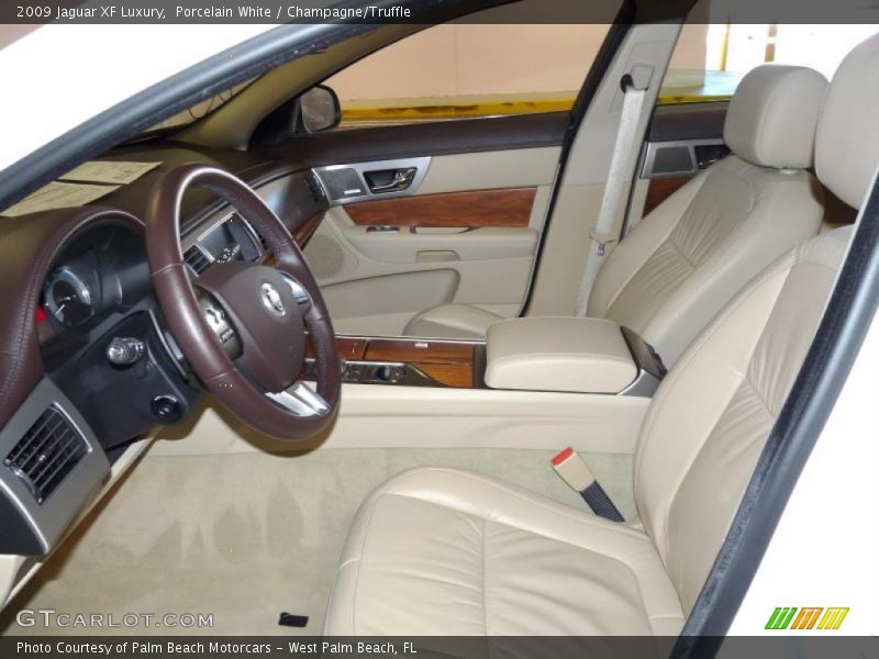 Porcelain White / Champagne/Truffle 2009 Jaguar XF Luxury