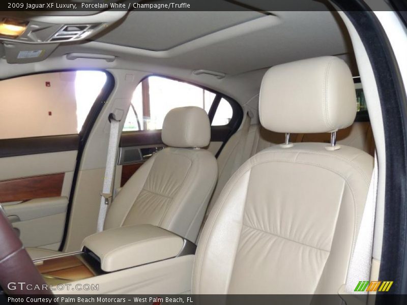 Porcelain White / Champagne/Truffle 2009 Jaguar XF Luxury
