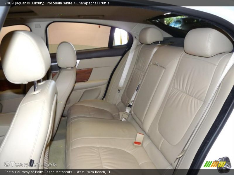 Porcelain White / Champagne/Truffle 2009 Jaguar XF Luxury