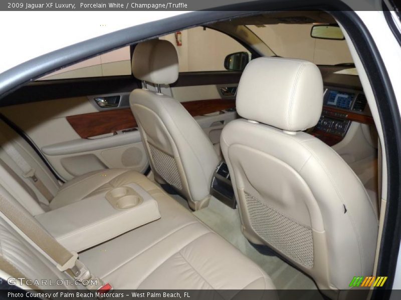 Porcelain White / Champagne/Truffle 2009 Jaguar XF Luxury