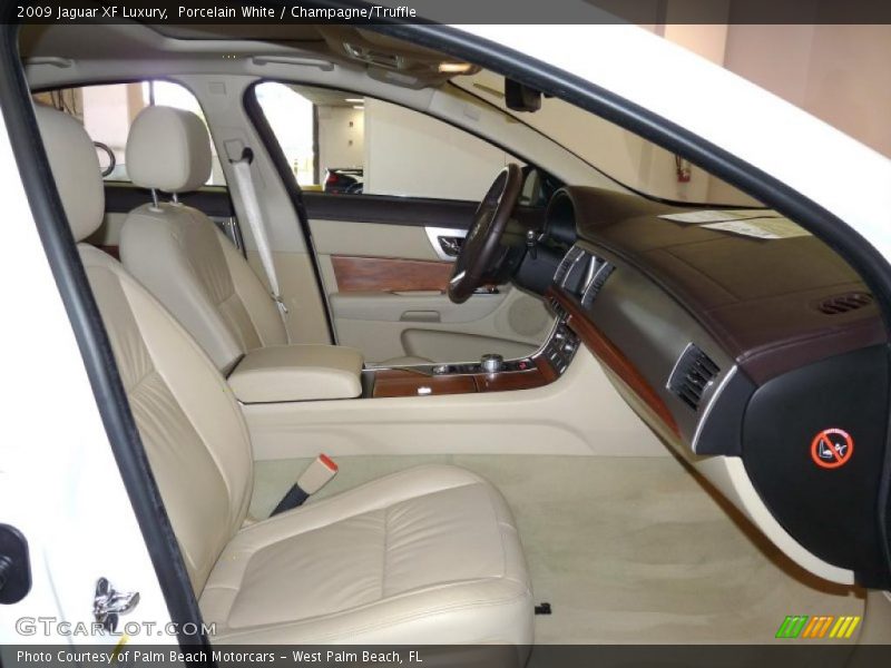 Porcelain White / Champagne/Truffle 2009 Jaguar XF Luxury