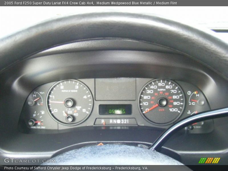 Medium Wedgewood Blue Metallic / Medium Flint 2005 Ford F250 Super Duty Lariat FX4 Crew Cab 4x4