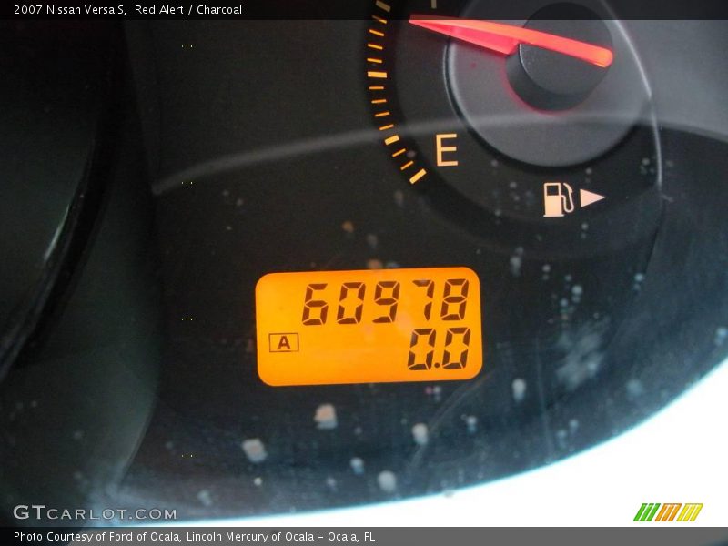 Red Alert / Charcoal 2007 Nissan Versa S