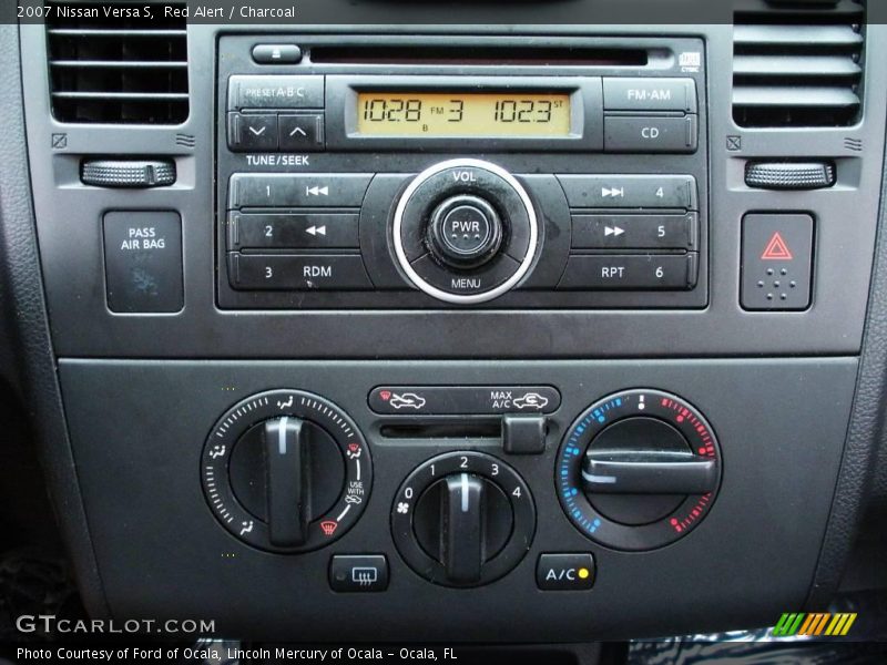 Red Alert / Charcoal 2007 Nissan Versa S