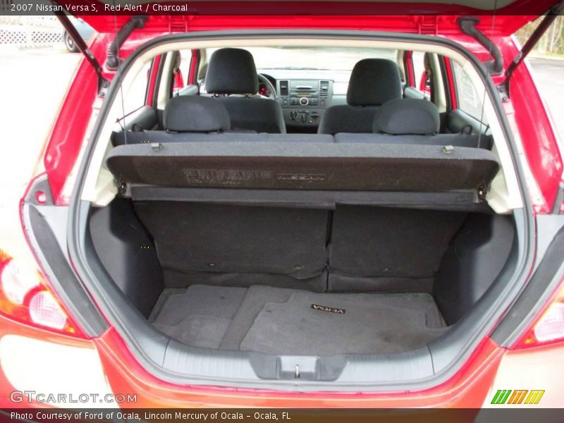 Red Alert / Charcoal 2007 Nissan Versa S