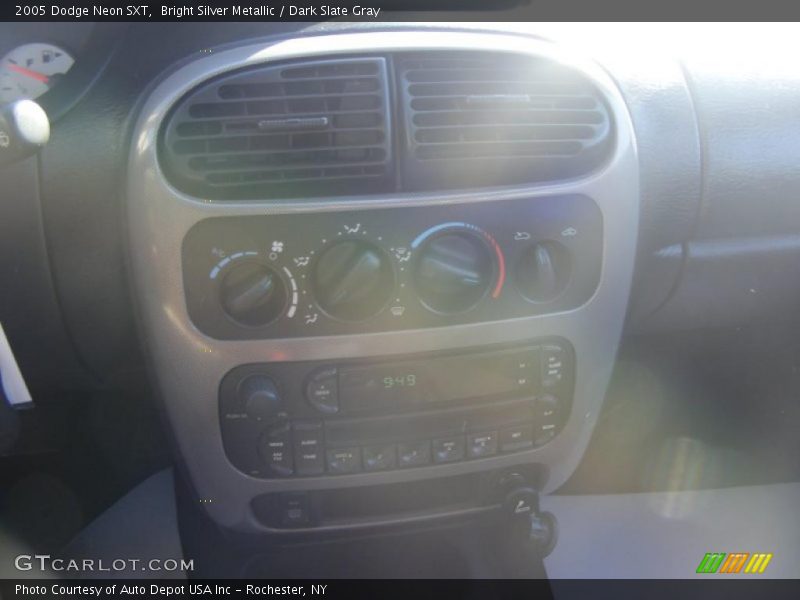 Bright Silver Metallic / Dark Slate Gray 2005 Dodge Neon SXT