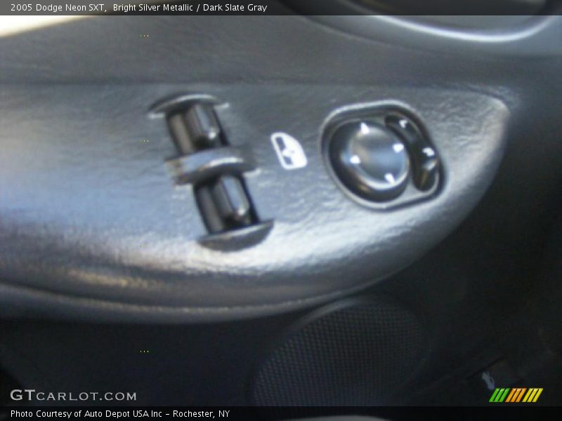 Bright Silver Metallic / Dark Slate Gray 2005 Dodge Neon SXT