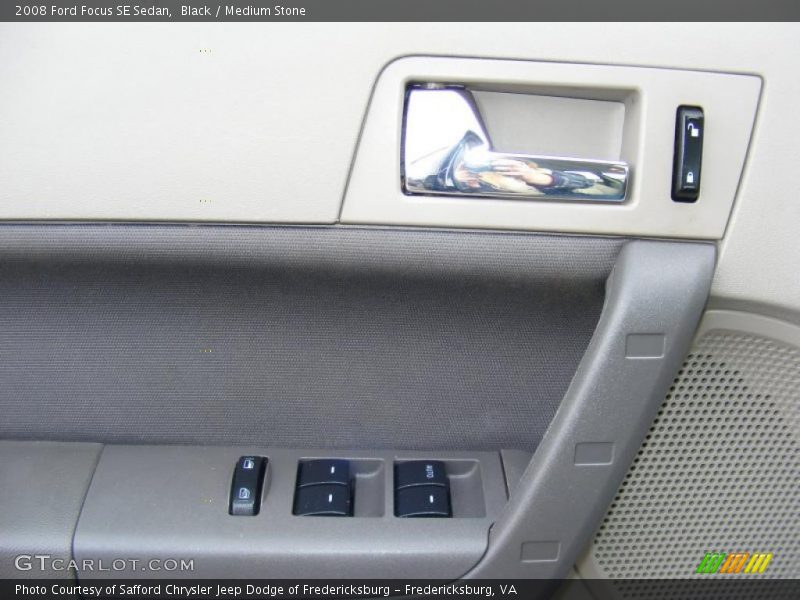 Black / Medium Stone 2008 Ford Focus SE Sedan