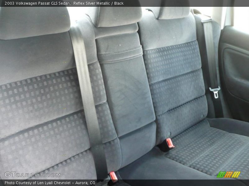 Reflex Silver Metallic / Black 2003 Volkswagen Passat GLS Sedan