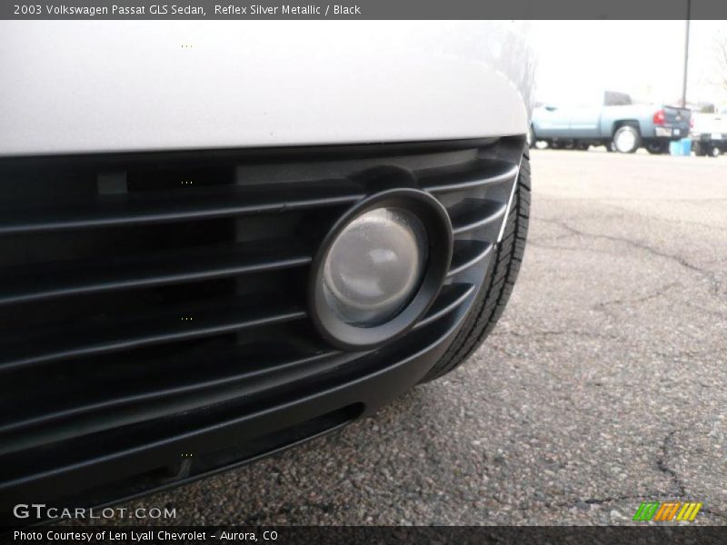 Reflex Silver Metallic / Black 2003 Volkswagen Passat GLS Sedan