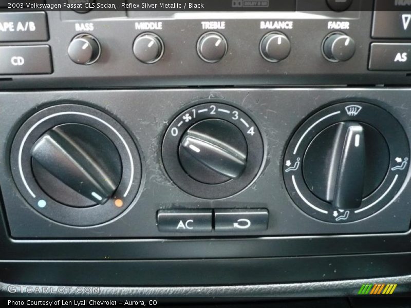 Reflex Silver Metallic / Black 2003 Volkswagen Passat GLS Sedan