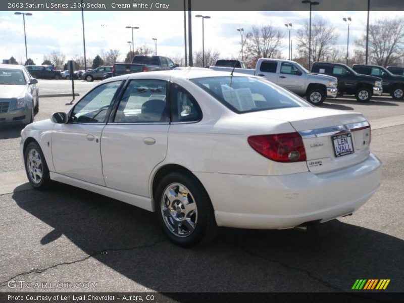 Cream White / Gray 2003 Saturn L Series L300 Sedan