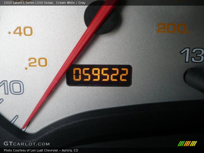 Cream White / Gray 2003 Saturn L Series L300 Sedan