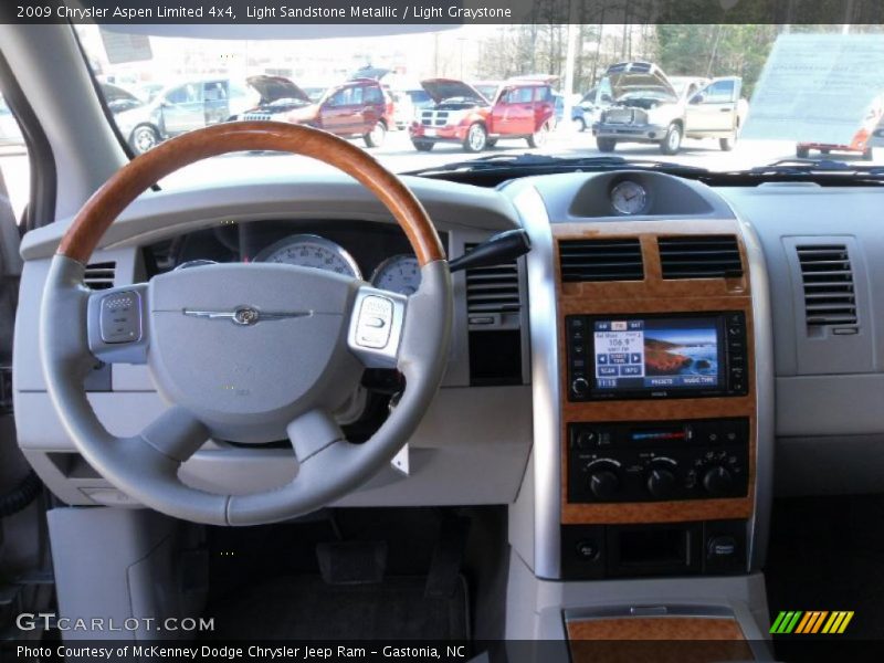 Light Sandstone Metallic / Light Graystone 2009 Chrysler Aspen Limited 4x4
