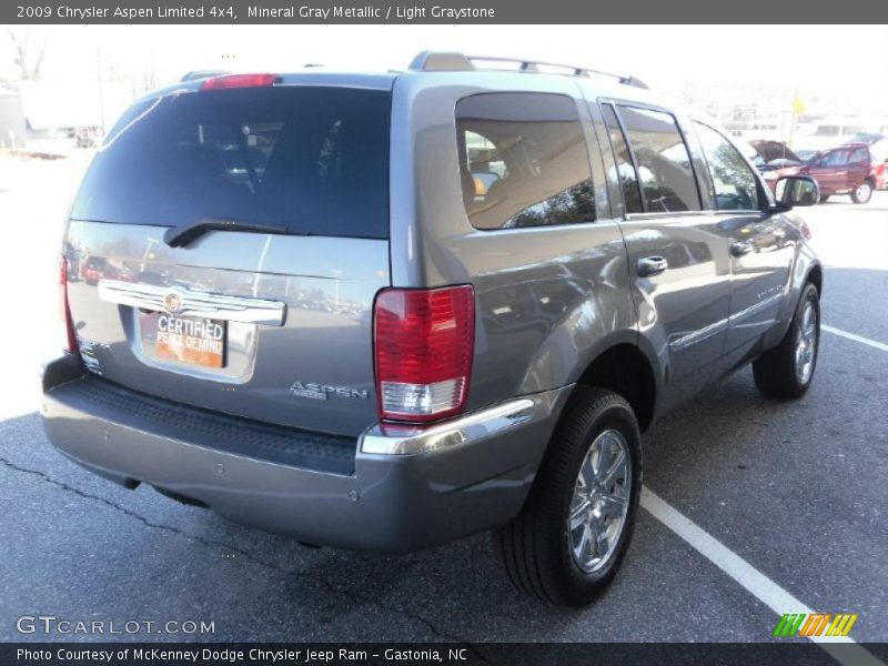 Mineral Gray Metallic / Light Graystone 2009 Chrysler Aspen Limited 4x4