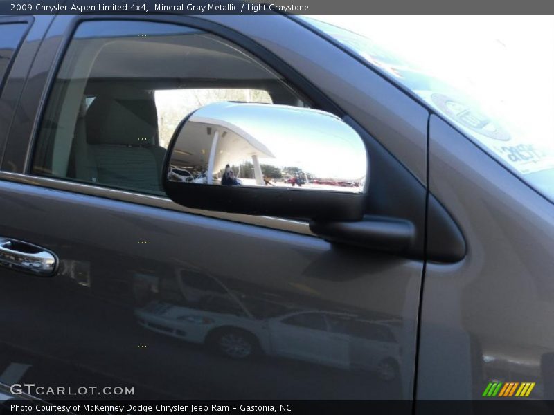 Mineral Gray Metallic / Light Graystone 2009 Chrysler Aspen Limited 4x4