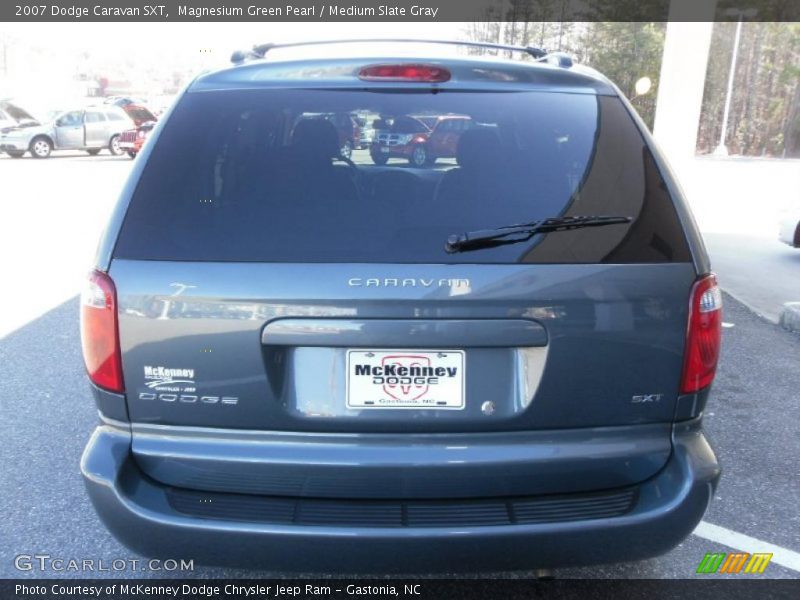 Magnesium Green Pearl / Medium Slate Gray 2007 Dodge Caravan SXT