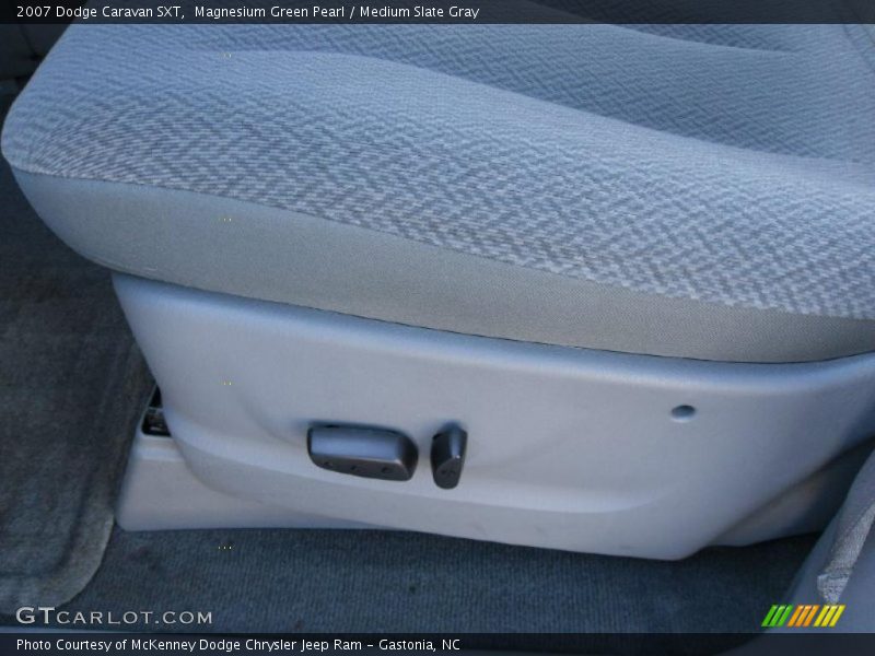Magnesium Green Pearl / Medium Slate Gray 2007 Dodge Caravan SXT