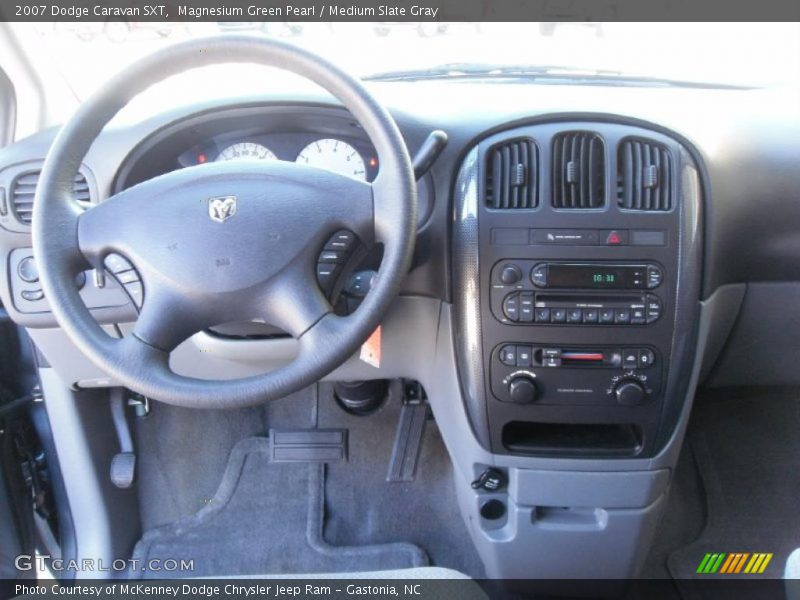 Magnesium Green Pearl / Medium Slate Gray 2007 Dodge Caravan SXT
