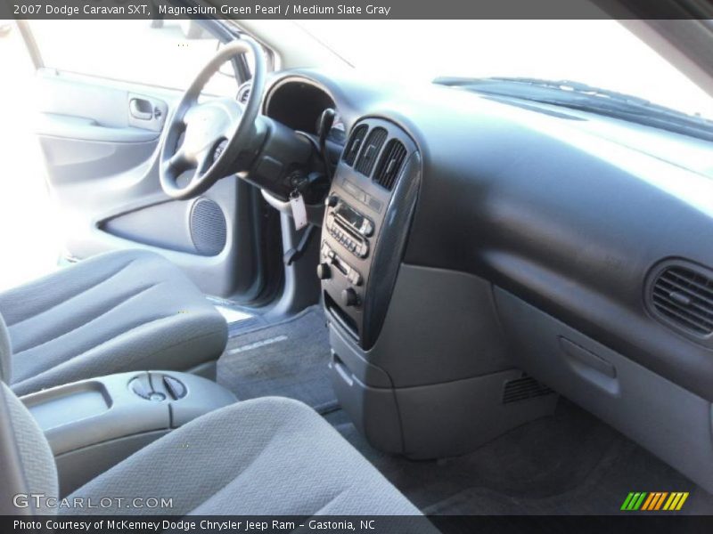 Magnesium Green Pearl / Medium Slate Gray 2007 Dodge Caravan SXT