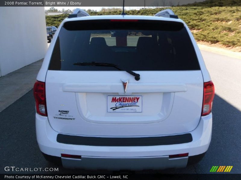 Bright White / Ebony 2008 Pontiac Torrent