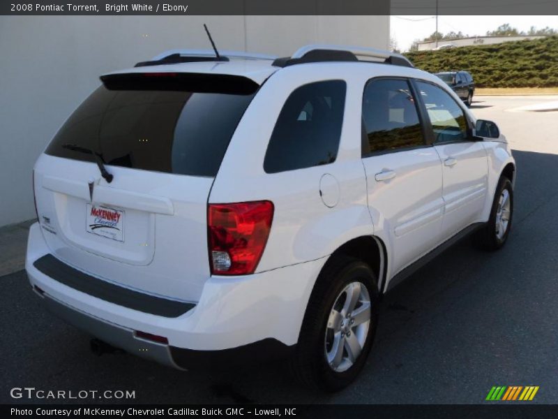 Bright White / Ebony 2008 Pontiac Torrent