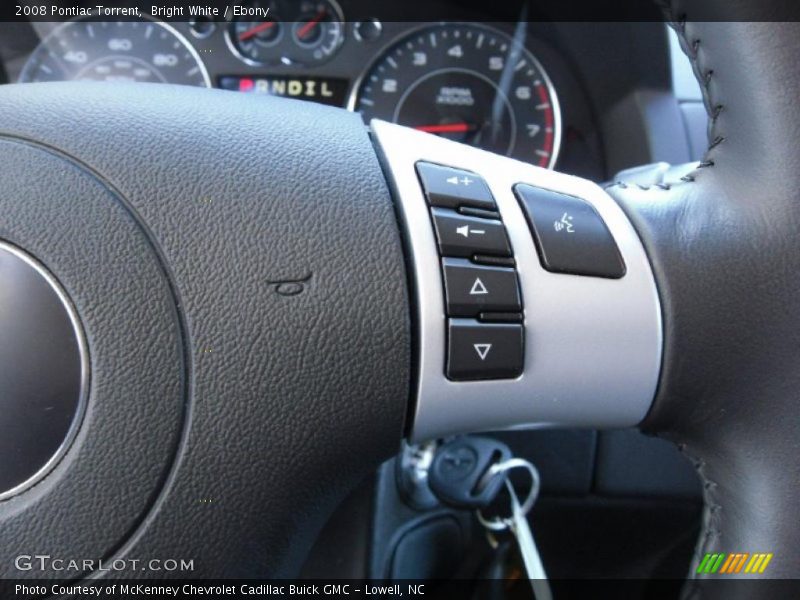 Bright White / Ebony 2008 Pontiac Torrent