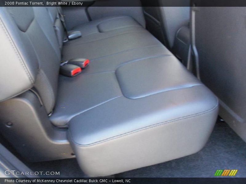 Bright White / Ebony 2008 Pontiac Torrent