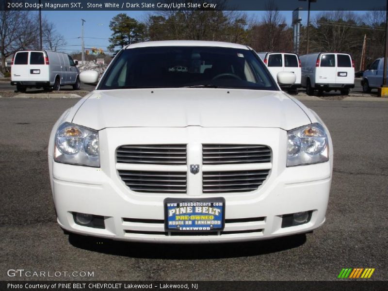 Stone White / Dark Slate Gray/Light Slate Gray 2006 Dodge Magnum SXT