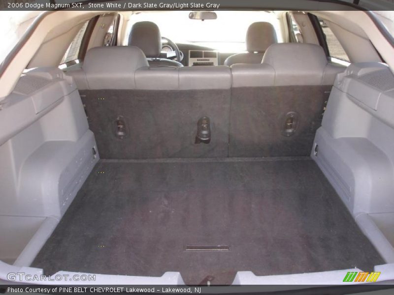 Stone White / Dark Slate Gray/Light Slate Gray 2006 Dodge Magnum SXT