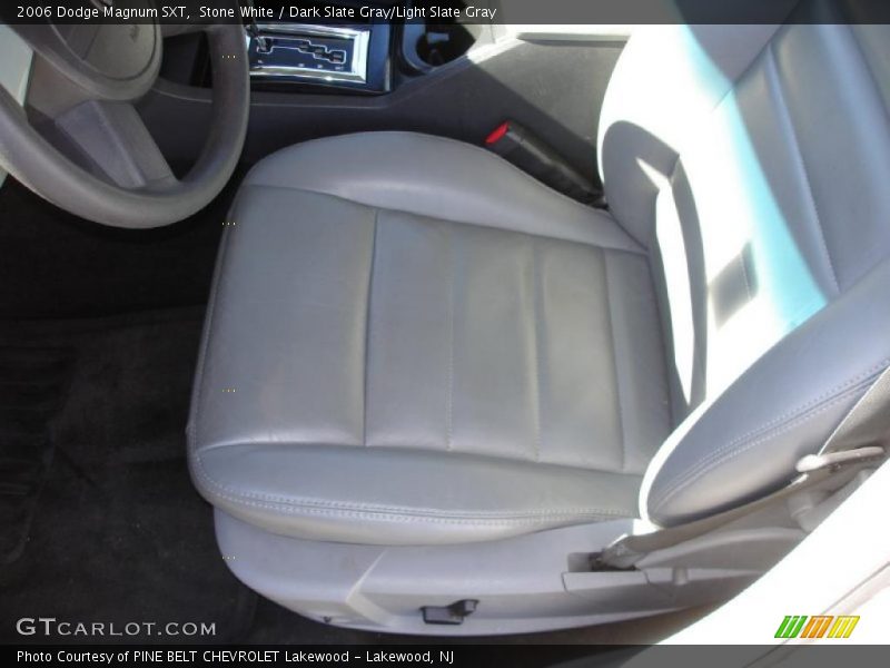 Stone White / Dark Slate Gray/Light Slate Gray 2006 Dodge Magnum SXT