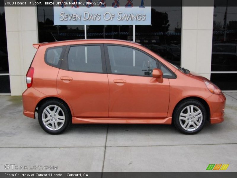 Blaze Orange Metallic / Black/Grey 2008 Honda Fit Sport