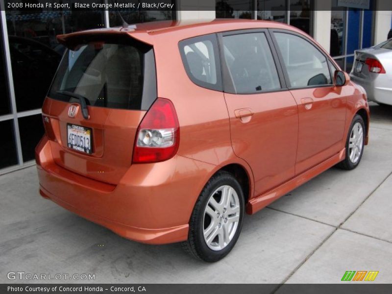Blaze Orange Metallic / Black/Grey 2008 Honda Fit Sport