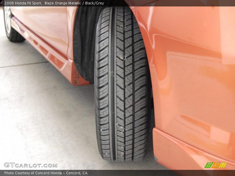 Blaze Orange Metallic / Black/Grey 2008 Honda Fit Sport