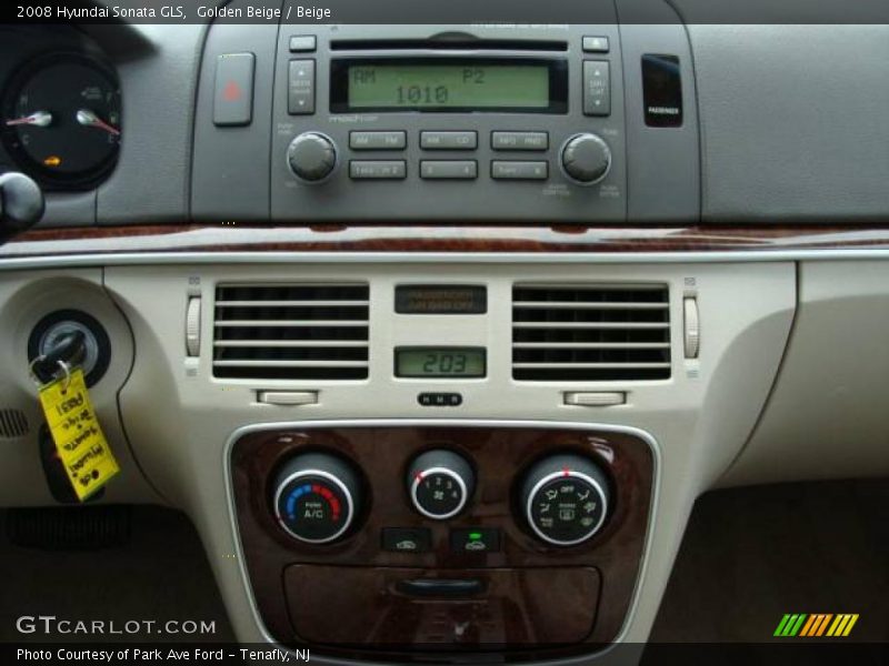Golden Beige / Beige 2008 Hyundai Sonata GLS