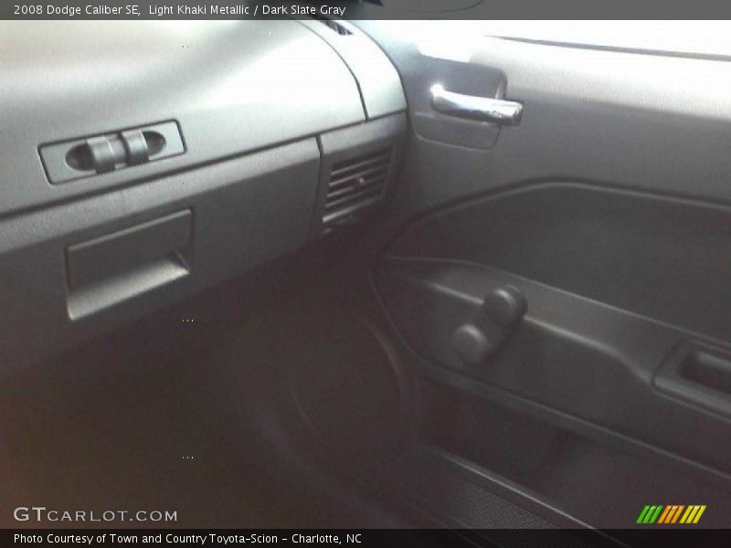 Light Khaki Metallic / Dark Slate Gray 2008 Dodge Caliber SE