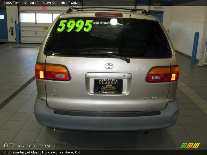 Desert Sand Mica / Oak 2000 Toyota Sienna LE