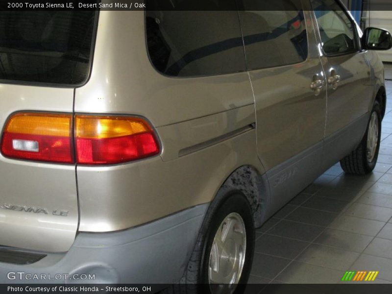 Desert Sand Mica / Oak 2000 Toyota Sienna LE