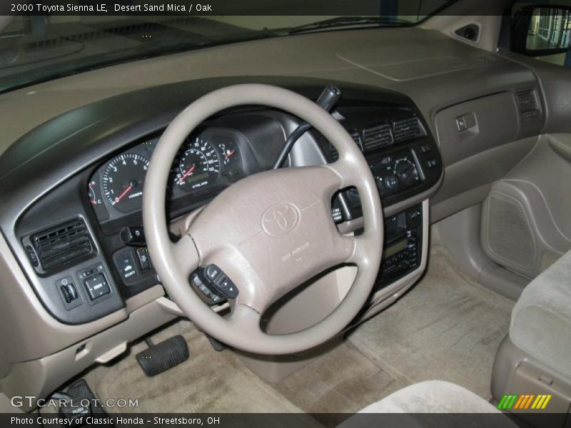 Desert Sand Mica / Oak 2000 Toyota Sienna LE