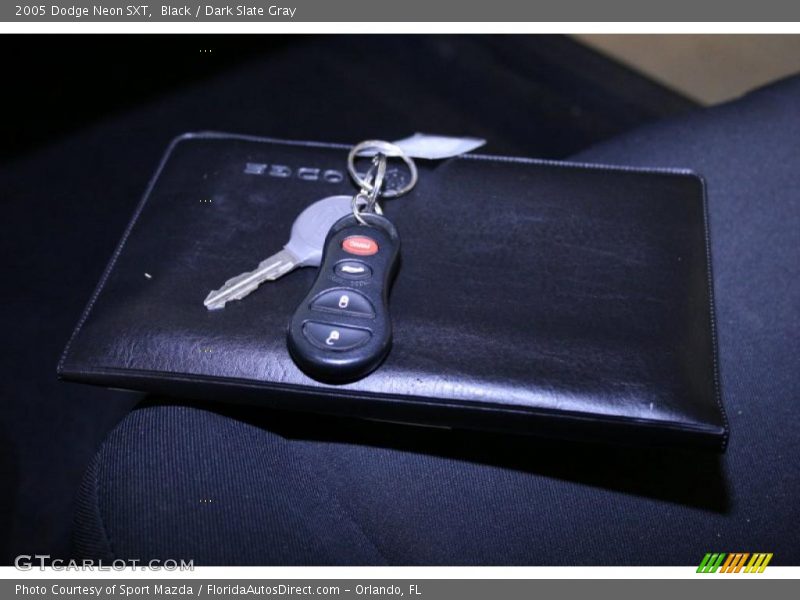 Black / Dark Slate Gray 2005 Dodge Neon SXT