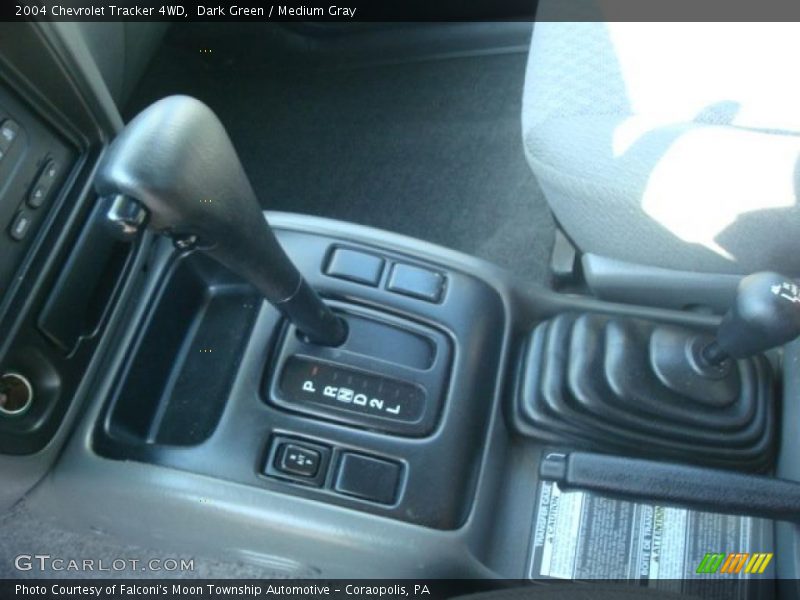 Dark Green / Medium Gray 2004 Chevrolet Tracker 4WD