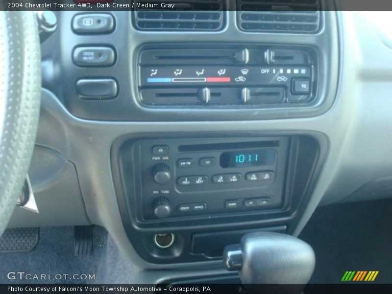 Dark Green / Medium Gray 2004 Chevrolet Tracker 4WD