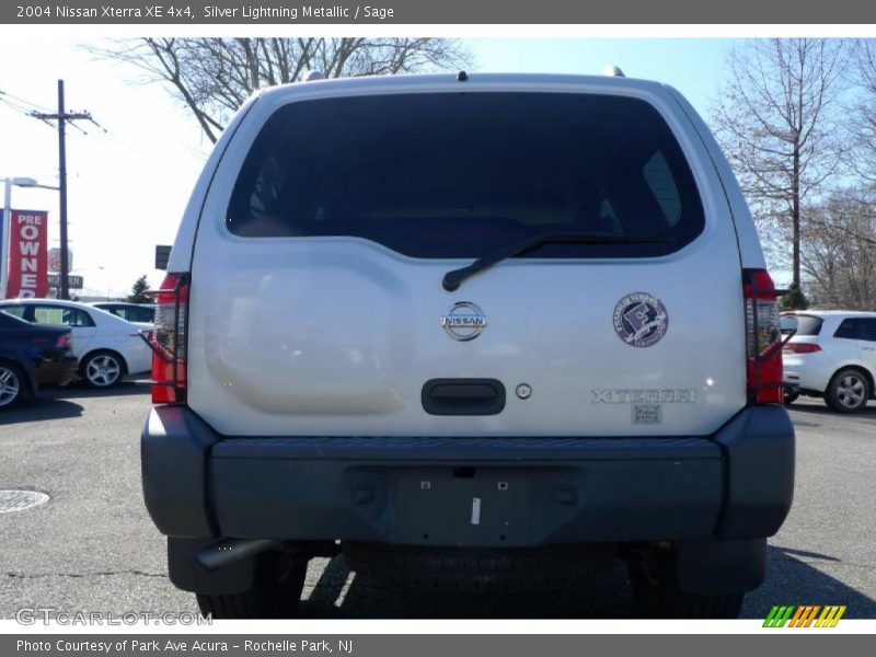 Silver Lightning Metallic / Sage 2004 Nissan Xterra XE 4x4