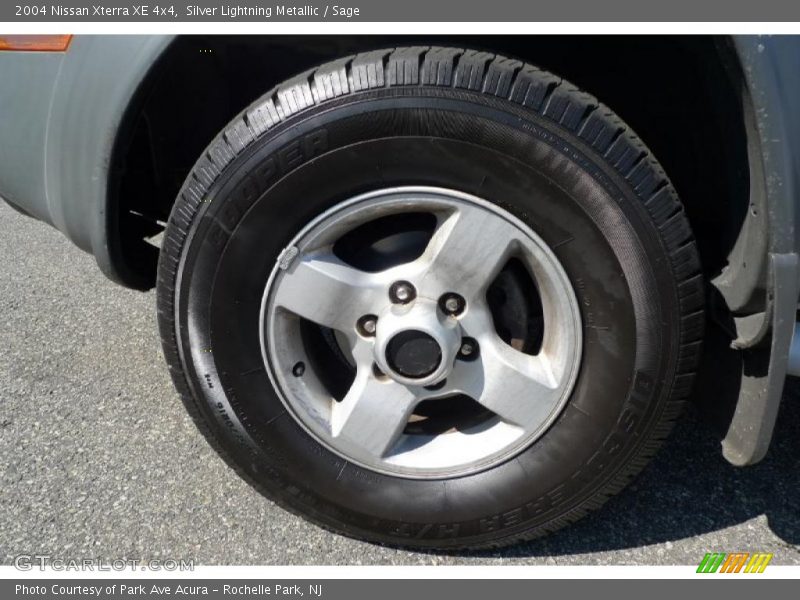 Silver Lightning Metallic / Sage 2004 Nissan Xterra XE 4x4