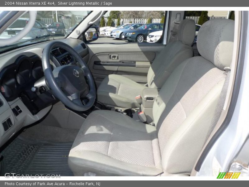 Silver Lightning Metallic / Sage 2004 Nissan Xterra XE 4x4