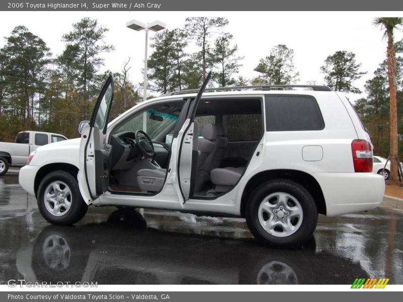 Super White / Ash Gray 2006 Toyota Highlander I4