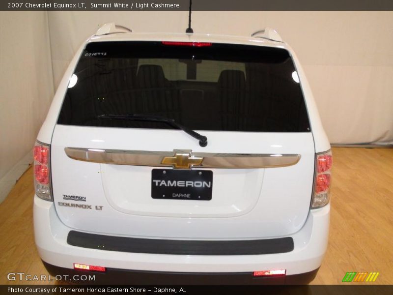 Summit White / Light Cashmere 2007 Chevrolet Equinox LT